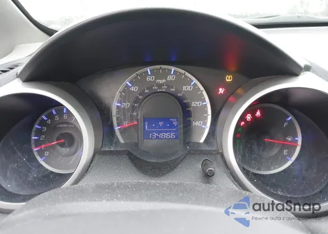 2013 Honda Fit z USA, uszkodzony, nr VIN JHMGE8H30DC055760